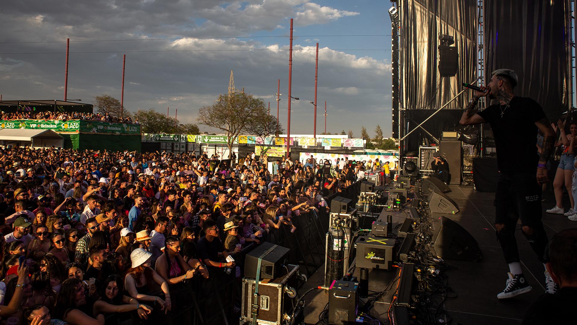 Solazo Fest inunda de alegría y color su primera gran noche de